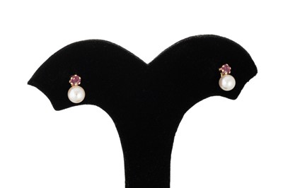 Lot 95 - A PAIR OF 9CT GOLD CULTURED PEARL AND STONESET...