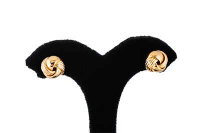 Lot 269 - A PAIR OF 9CT YELLOW GOLD  KNOT EARRINGS, ...