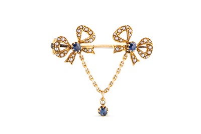 Lot 191 - A LATE VICTORIAN/EDWARDIAN SEED PEARL AND...