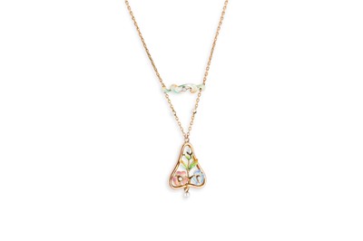 Lot 192 - AN ART NOUVEAU ENAMEL & PEARL NECKLACE, of...