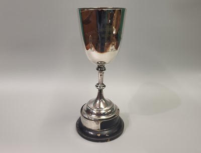 Lot 542 - A LARGE LATE VICTORIAN ANTIQUE STERLING SILVER...