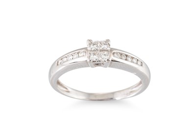 Lot 27 - A DIAMOND SQUARE CLUSTER RING, four princess...