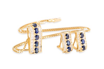 Lot 312 - A SET OF STONE SET JEWELLERY, mounted in 18ct...
