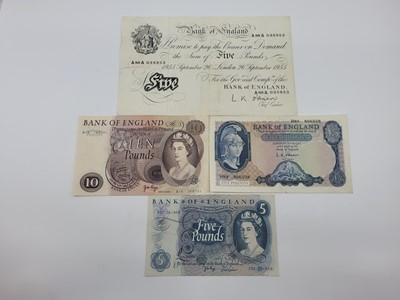 Lot 453 - THREE ENGLISH £5 BANKNOTES, to include 1955...