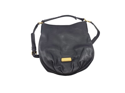 Lot 247 - A MARC JACOB BLACK LEATHER HANDBAG, large...