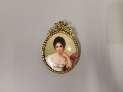 Lot 539 - A 19TH CENTURY MINATURE PORTRAIT OF MADAME...