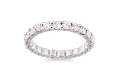 Lot 187 - A DIAMOND SET FULL ETERNITY RING, the round...