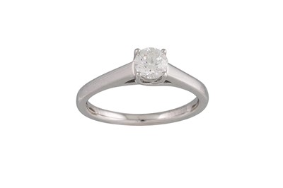 Lot 130 - A DIAMOND SOLITAIRE RING, mounted in 18ct...