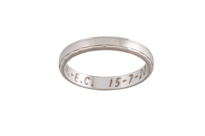 Lot 131 - AN 18CT WHITE GOLD BAND, 2.8 g. Size: L