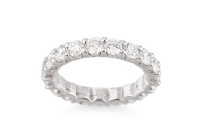 Lot 359 - A DIAMOND FULL BANDED ETERNITY RING, the...