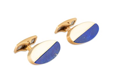 Lot 337 - A PAIR OF VINTAGE 1970s 18CT GOLD CUFFLINKS,...