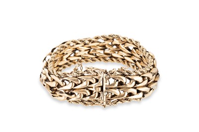 Lot 200 - A 14CT YELLOW GOLD WOVEN BRACELET, with an...
