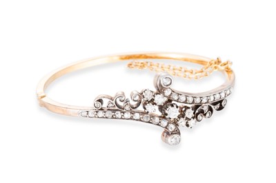 Lot 376 - A VICTORIAN DIAMOND BANGLE, scrolled...