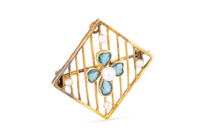 Lot 409 - AN EDWARDIAN PEARL AND SYNTHETIC SPINEL...