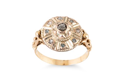 Lot 275 - A DIAMOND RING, the rose-cut diamonds mounted...