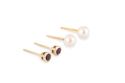 Lot 14 - A PAIR OF CULTURED PEARL STUD EARRINGS,...