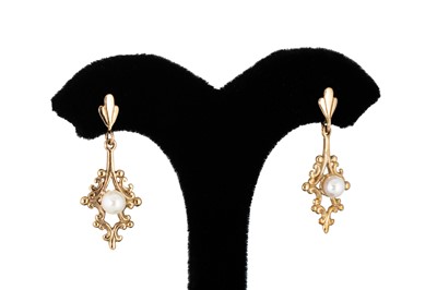 Lot 17 - A PAIR OF CULTURED PEARL DROP EARRINGS,...