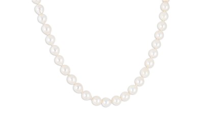 Lot 22 - A STRING OF CULTURED PEARLS, to a 14ct white...