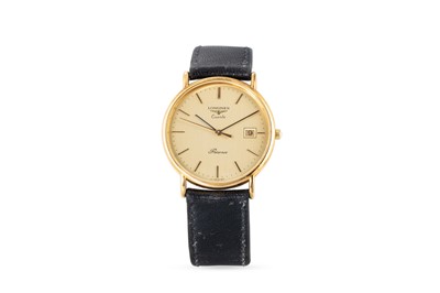Lot 432 - A LONGINES PRÉSENCE WRISTWATCH, the round case...