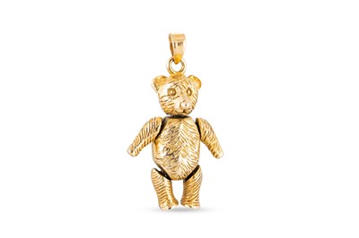 Lot 79 - A 14CT GOLD TEDDY BEAR PENDANT, articulated...