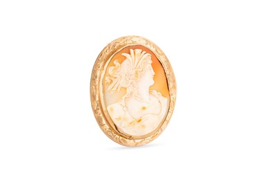Lot 41 - A GOLD FRAMED CAMEO BROOCH, depicting a lady,...