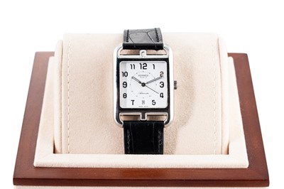 Lot 234 - A LADY'S STAINLESS STEEL HERMÈS 'CAPE COD-AUTO...