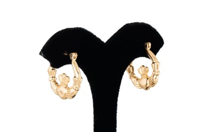 Lot 227 - A PAIR OF 14CT GOLD EARRINGS, Claddagh style,...
