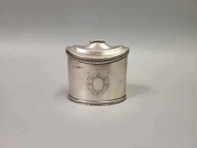 Lot 513 - A GEORGE V SILVER TEA CADDY, Chester 1912, 161 g