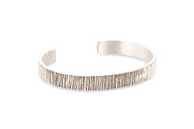 Lot 6 - A STERLING SILVER KILKENNY DESIGN CUFF...