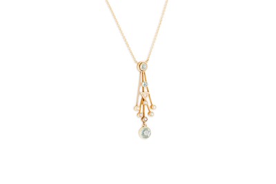 Lot 31 - AN EDWARDIAN AQUAMARINE SEED PEARL AND DIAMOND...
