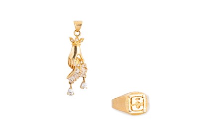 Lot 1 - AN 18CT YELLOW GOLD SIGNET RING, with French...