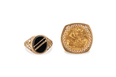 Lot 209 - A HALF SOVEREIGN SET INTO A 9CT GOLD MOUNT, 11....