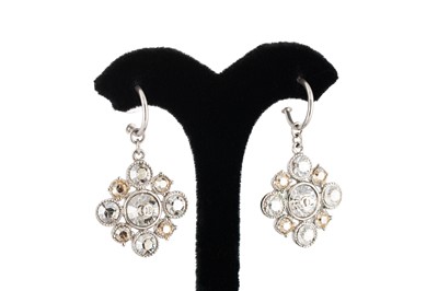 Lot 37 - A PAIR OF CHANEL COSTUME JEWELLERY EARRINGS,...