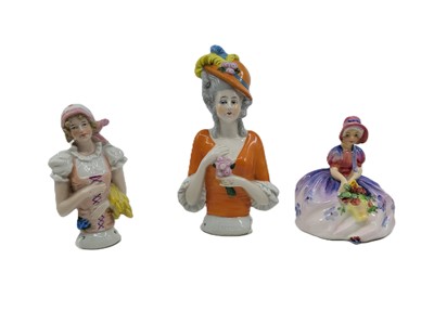Lot 554 - TWO 20TH CENTURY CONTINENTAL NOVELTY PORCELAIN...