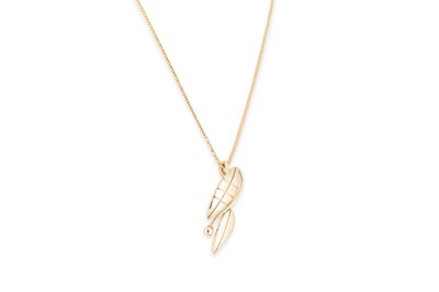 Lot 17 - A PENDANT OF NATURALISTIC FORM BY DECLAN...