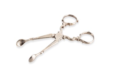 Lot 540 - A PAIR OF GEORGIAN ENGLISH SILVER SUGAR TONGS,...