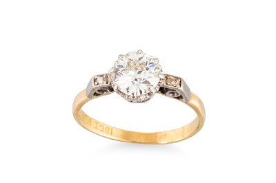 Lot 237 - A DIAMOND SOLITAIRE RING, the old cut diamond...