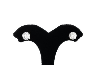 Lot 207 - A PAIR OF DIAMOND SET STUD EARRINGS, the...