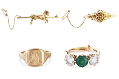 Lot 207 - A COLLECTION OF YELLOW GOLD ITEMS, to include...