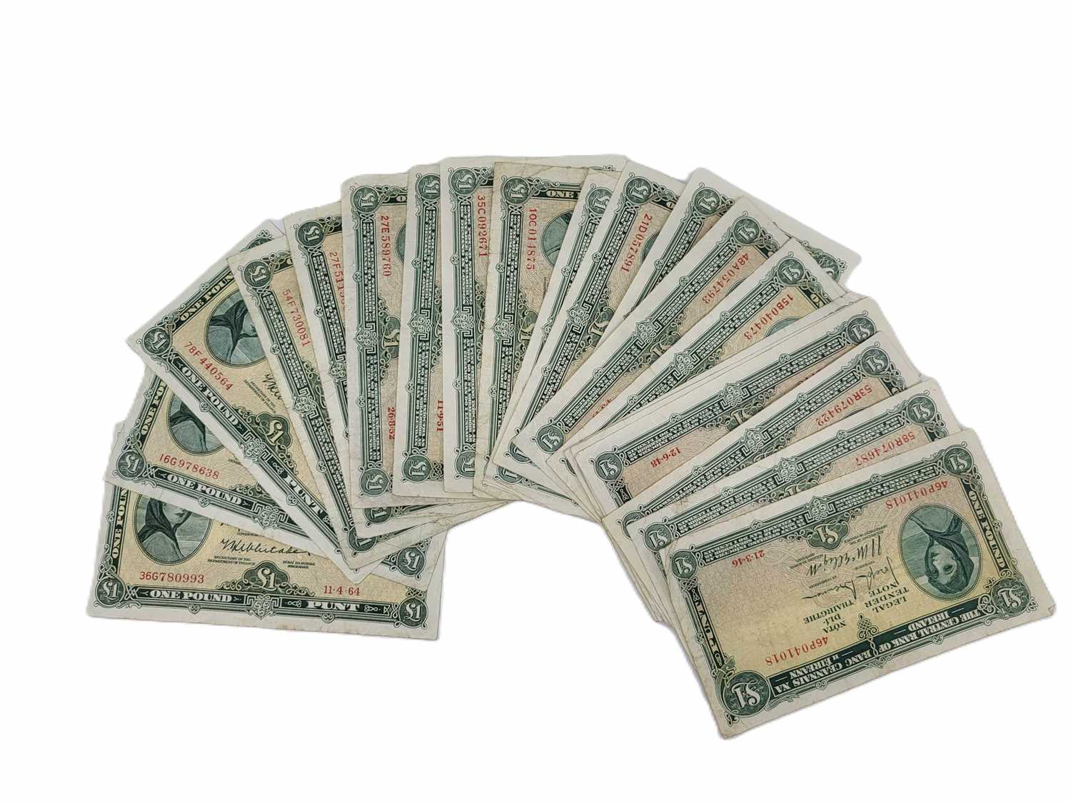 Lot 507 - A COLLECTION OF 20 X 1946-1964 LAVERY £1 IRISH...