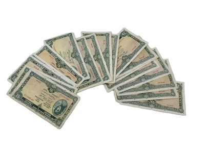 Lot 508 - A COLLECTION OF 20 X 1946-1964 LAVERY £1 IRISH...