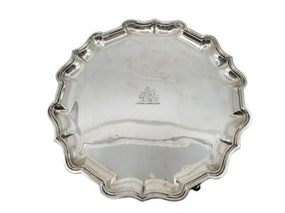 Lot 479 - A LARGE ANTIQUE EDWARDIAN SILVER SALVER,...