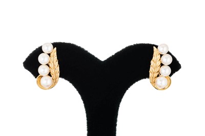 Lot 84 - A PAIR OF PEARL EARRINGS, of naturallistic...