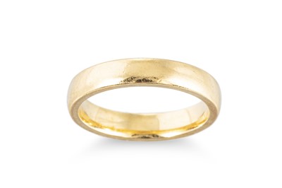 Lot 234 - AN 18CT YELLOW GOLD BAND RING, gross weight...