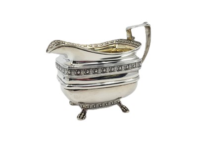 Lot 464 - AN ANTIQUE LONDON STERLING SILVER (.925) JUG,...