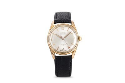 Lot 416 - A ROCMER POPULAR SEVENTEEN JEWELS GENT'S WRIST...
