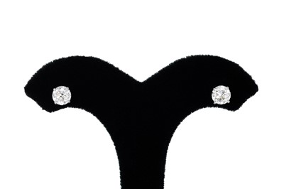 Lot 214 - A PAIR OF DIAMOND SET STUD EARRINGS, the...
