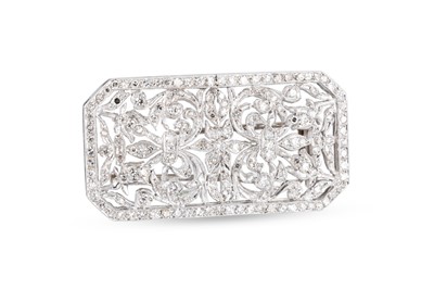 Lot 329 - A VINTAGE STYLE DIAMOND SET BROOCH/FUR CLIP,...