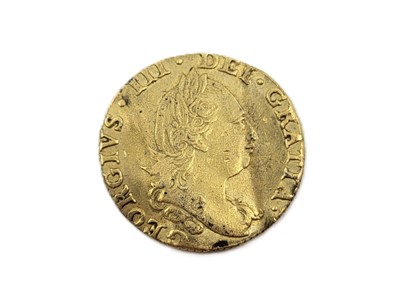 Lot 351 - A GEORGE III ANTIQUE 22CT GOLD HALF GUINEA...