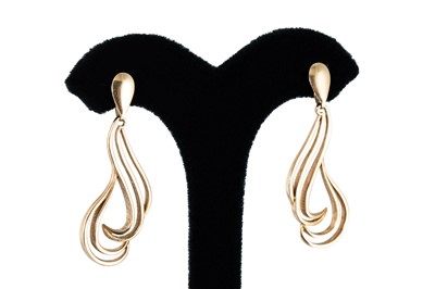 Lot 5 - A PAIR OF 9CT GOLD DROP EARRINGS, of...